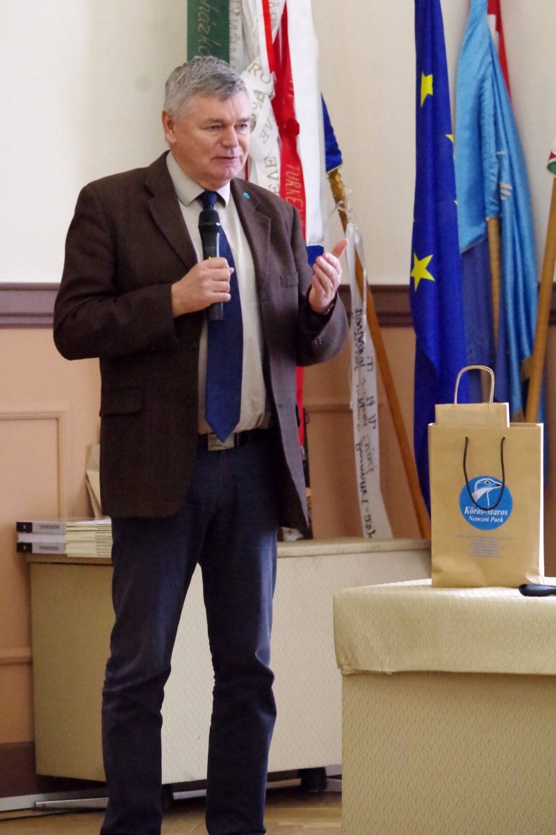 Dr. Tirják László