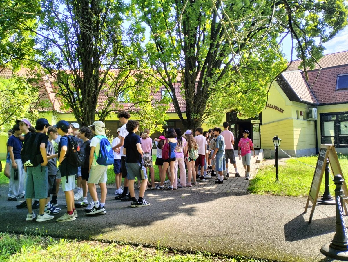 osztálykirádulós csapat